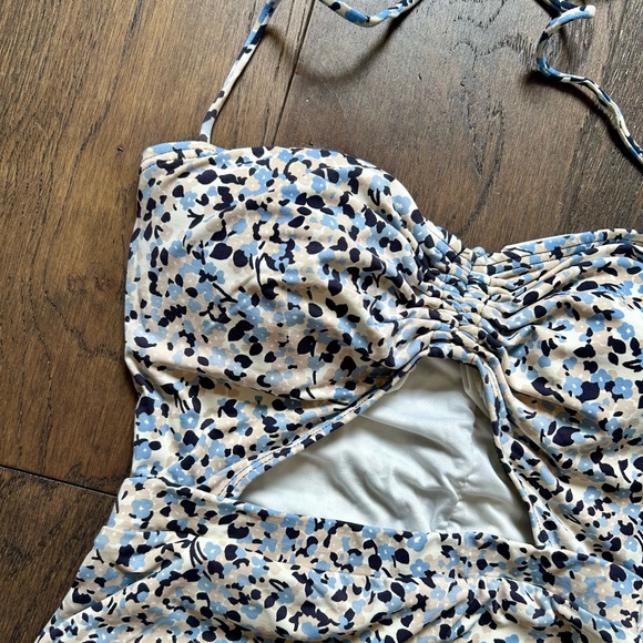 Michael Kors swimsuit - Picture 3 of 4